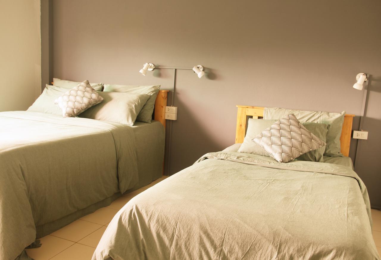 Rada Arak 79/4 Hostel Chiang Mai Ngoại thất bức ảnh