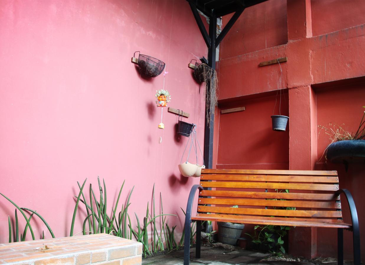 Rada Arak 79/4 Hostel Chiang Mai Ngoại thất bức ảnh