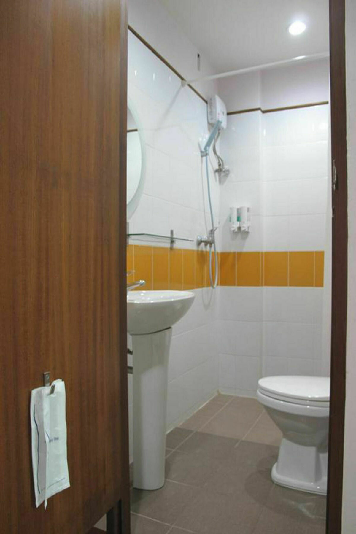 Rada Arak 79/4 Hostel Chiang Mai Ngoại thất bức ảnh